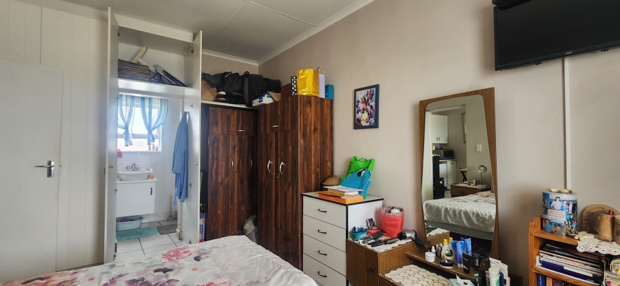 1 Bedroom Property for Sale in Bredasdorp Western Cape